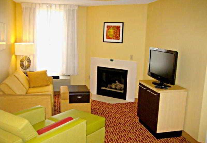 ทาวน์เพลซ สวีท โรเชสเตอร์ Hotel ภายนอก รูปภาพ